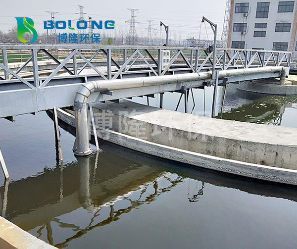 周邊傳動(dòng)刮吸泥機(jī)