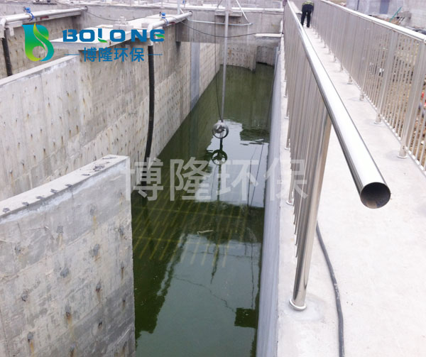 潛水?dāng)嚢铏C(jī)