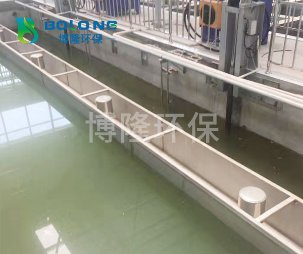 液壓往復(fù)刮吸泥機(jī)